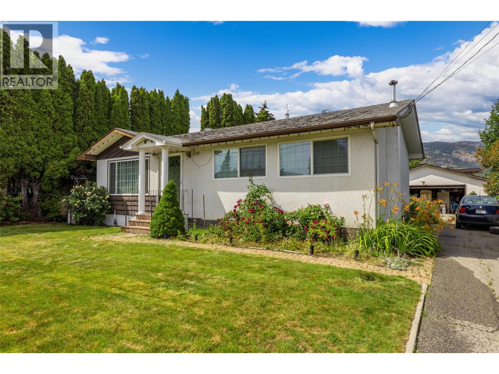 2436 Apollo Road Property Photo 2