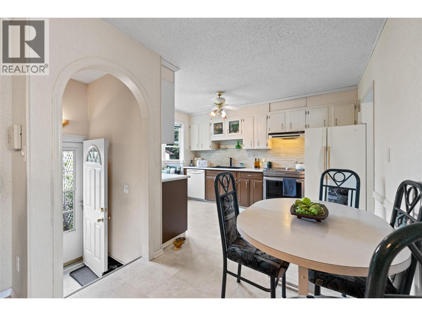 2436 Apollo Road Property Photo 14