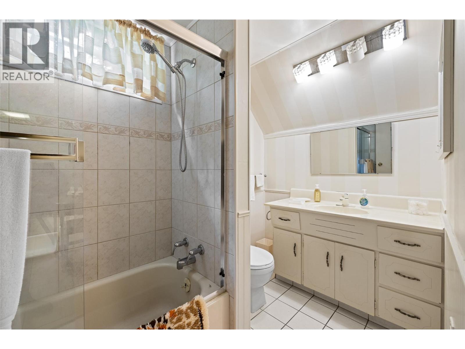 2436 Apollo Road Property Photo 33