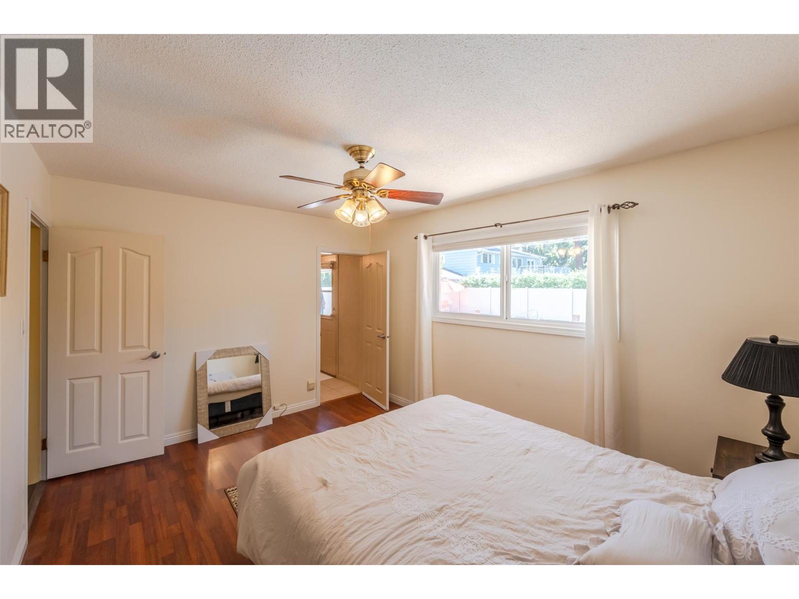 186 Dunant Crescent Property Photo 16