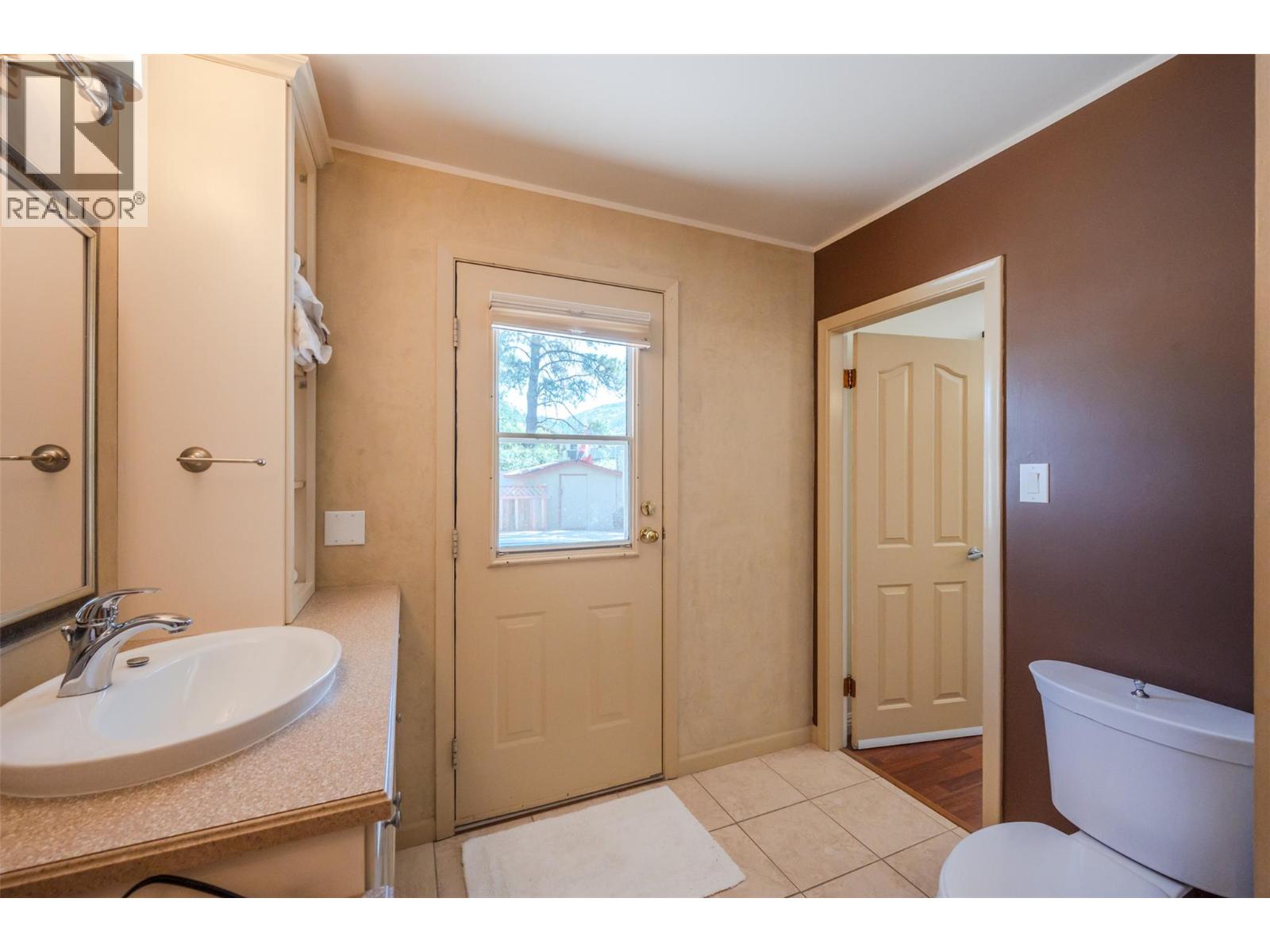 186 Dunant Crescent Property Photo 19