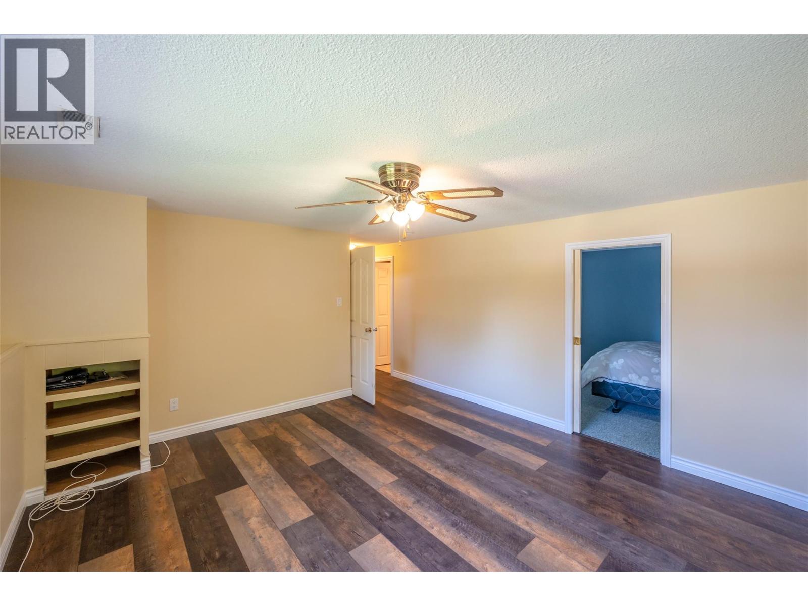 186 Dunant Crescent Property Photo 35