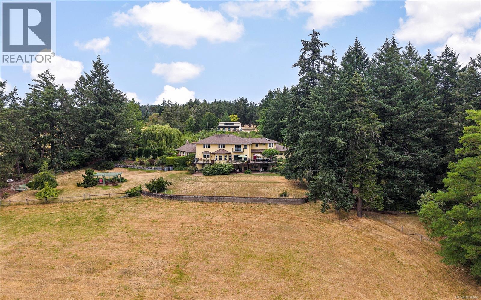 1662 Stamps Rd Property Photo 2