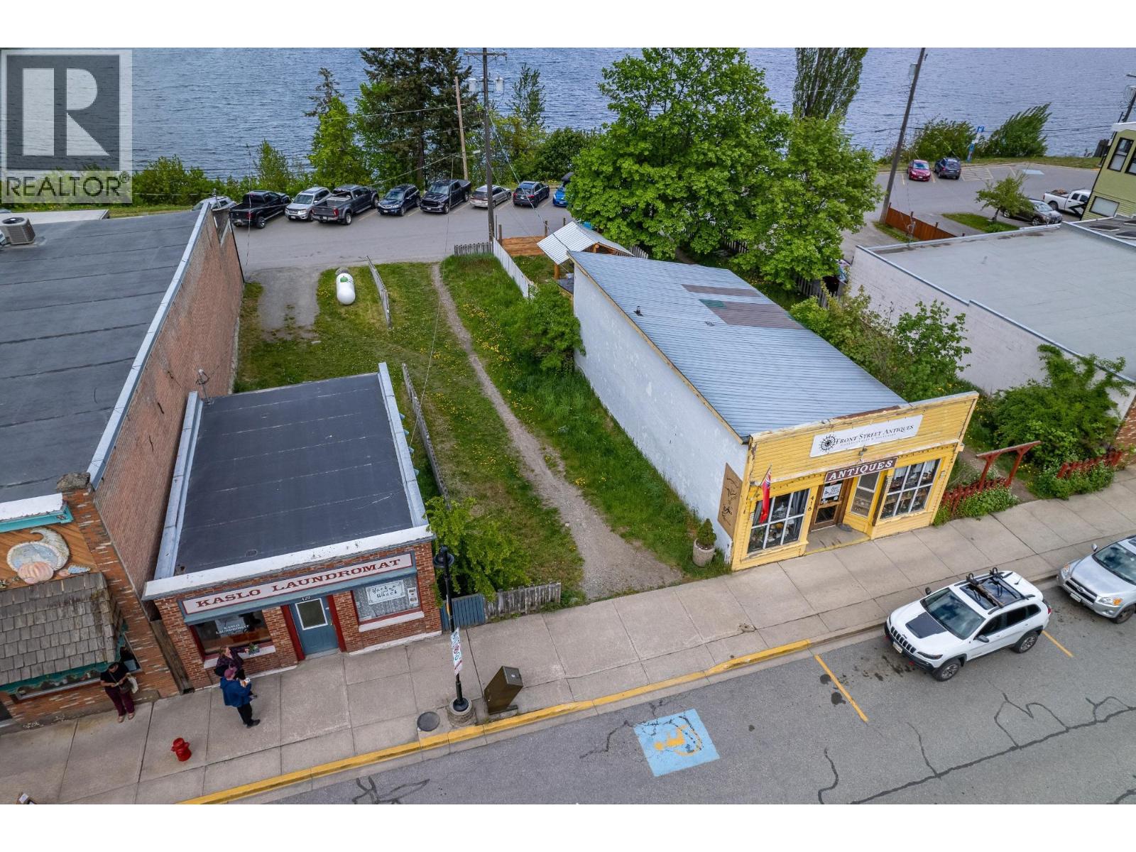 420 Front Street Property Photo 12