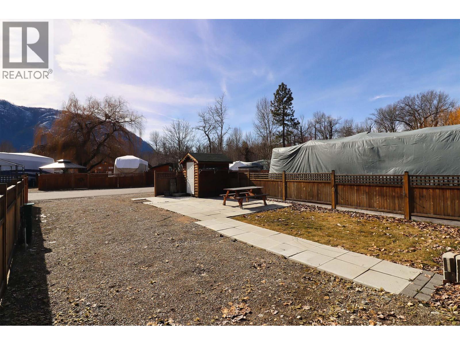26 Cottonwood Drive Property Photo 2