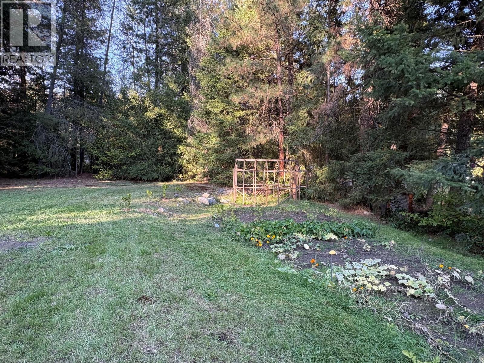 945 Pine Crescent Property Photo 53