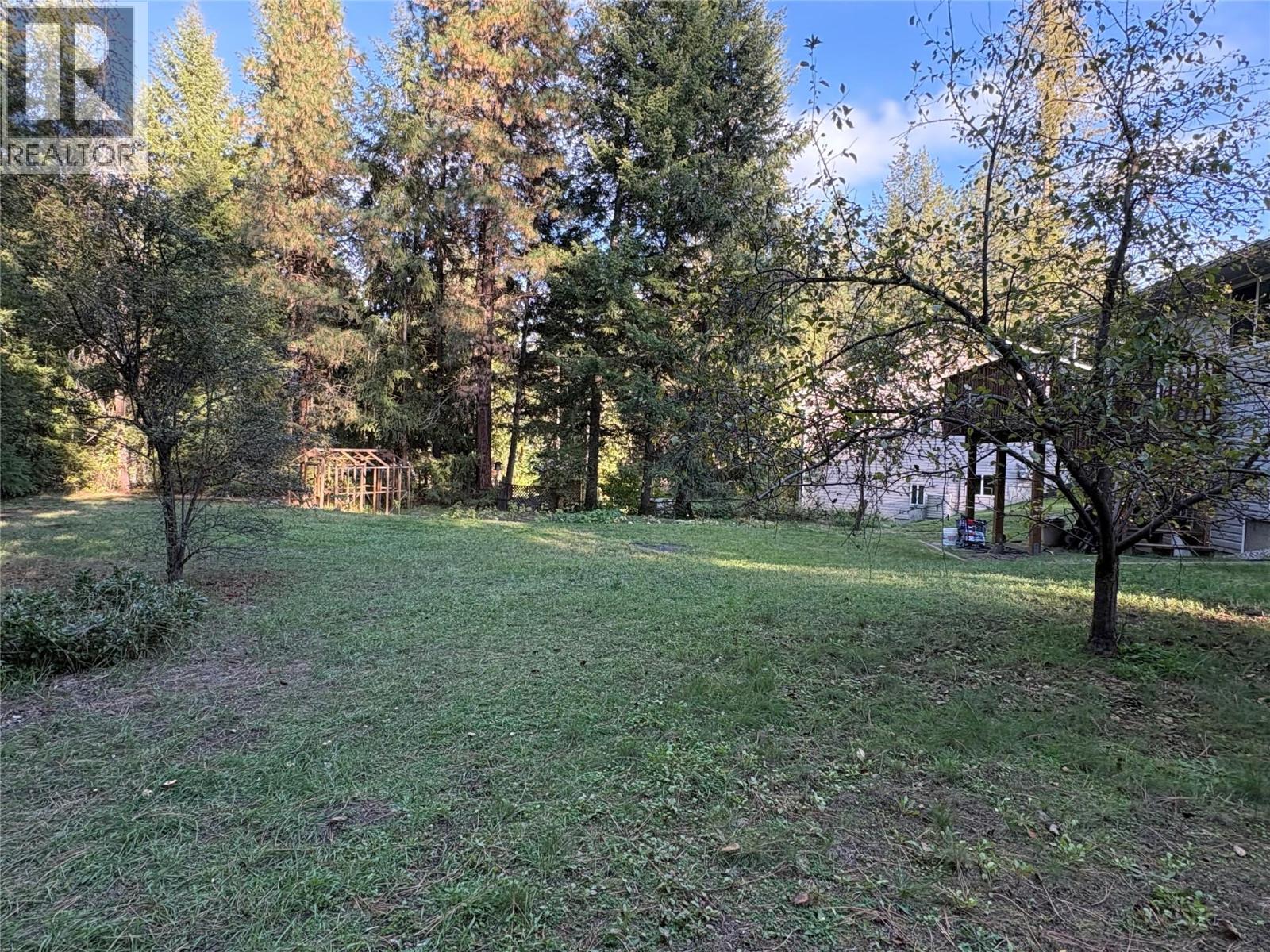 945 Pine Crescent Property Photo 61