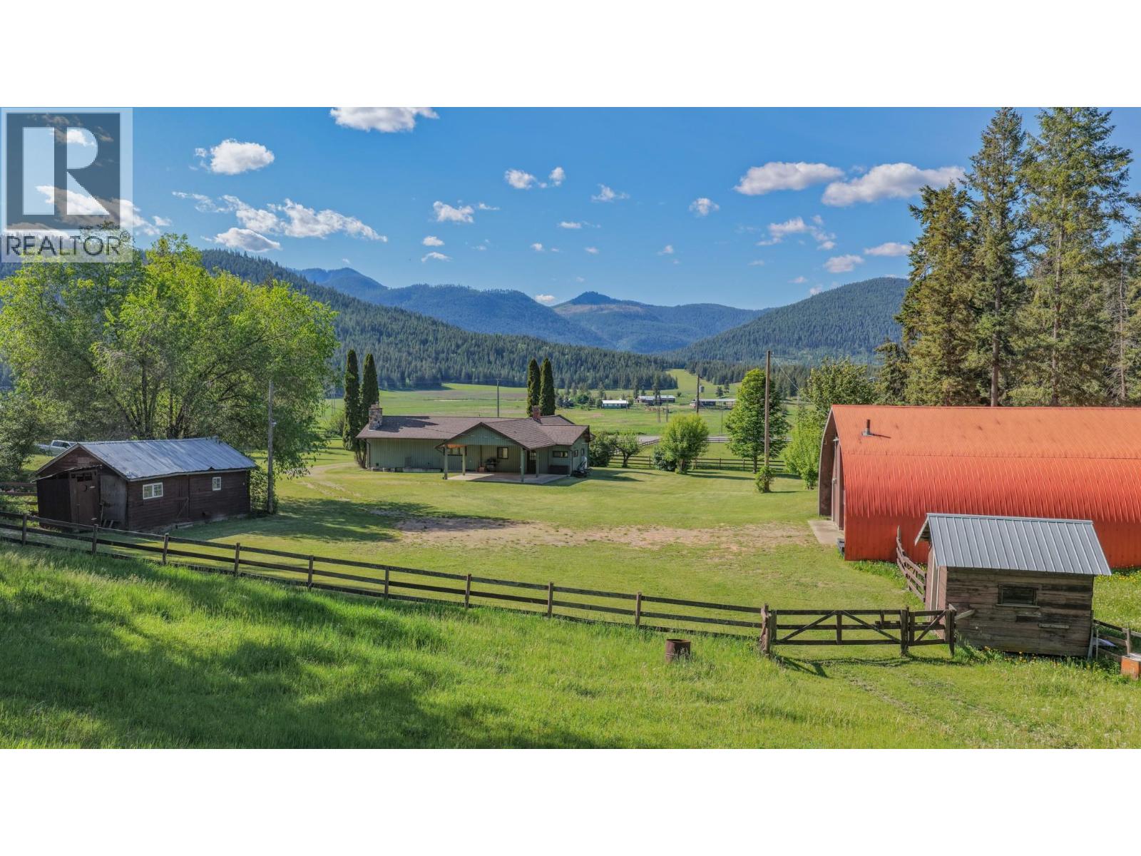 2471 6 Highway Property Photo 1