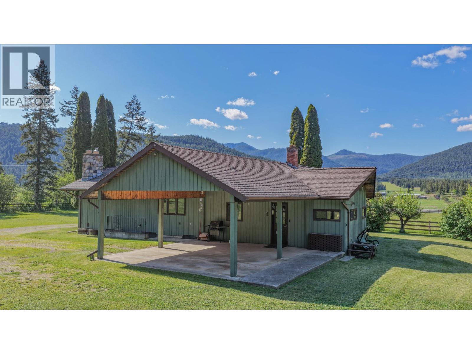 2471 6 Highway Property Photo 14