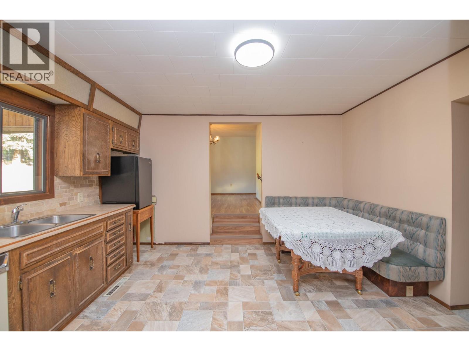 2471 6 Highway Property Photo 23