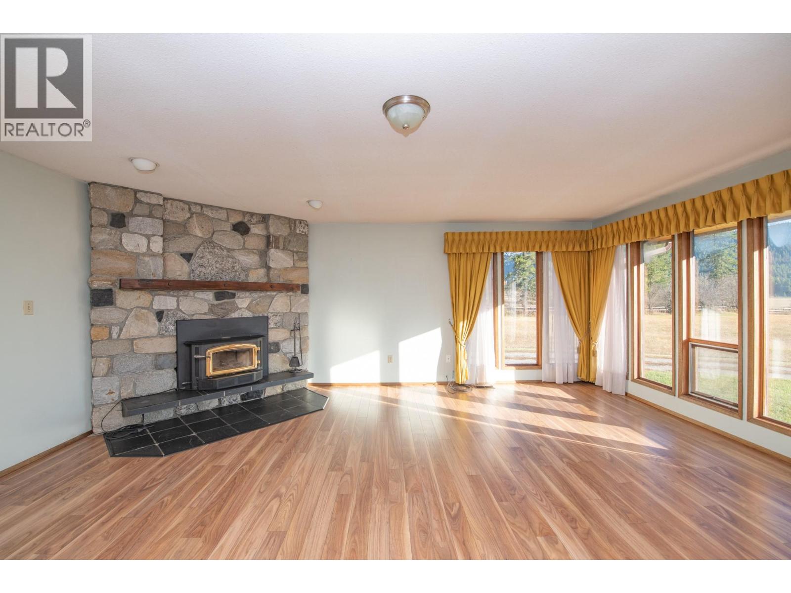 2471 6 Highway Property Photo 24