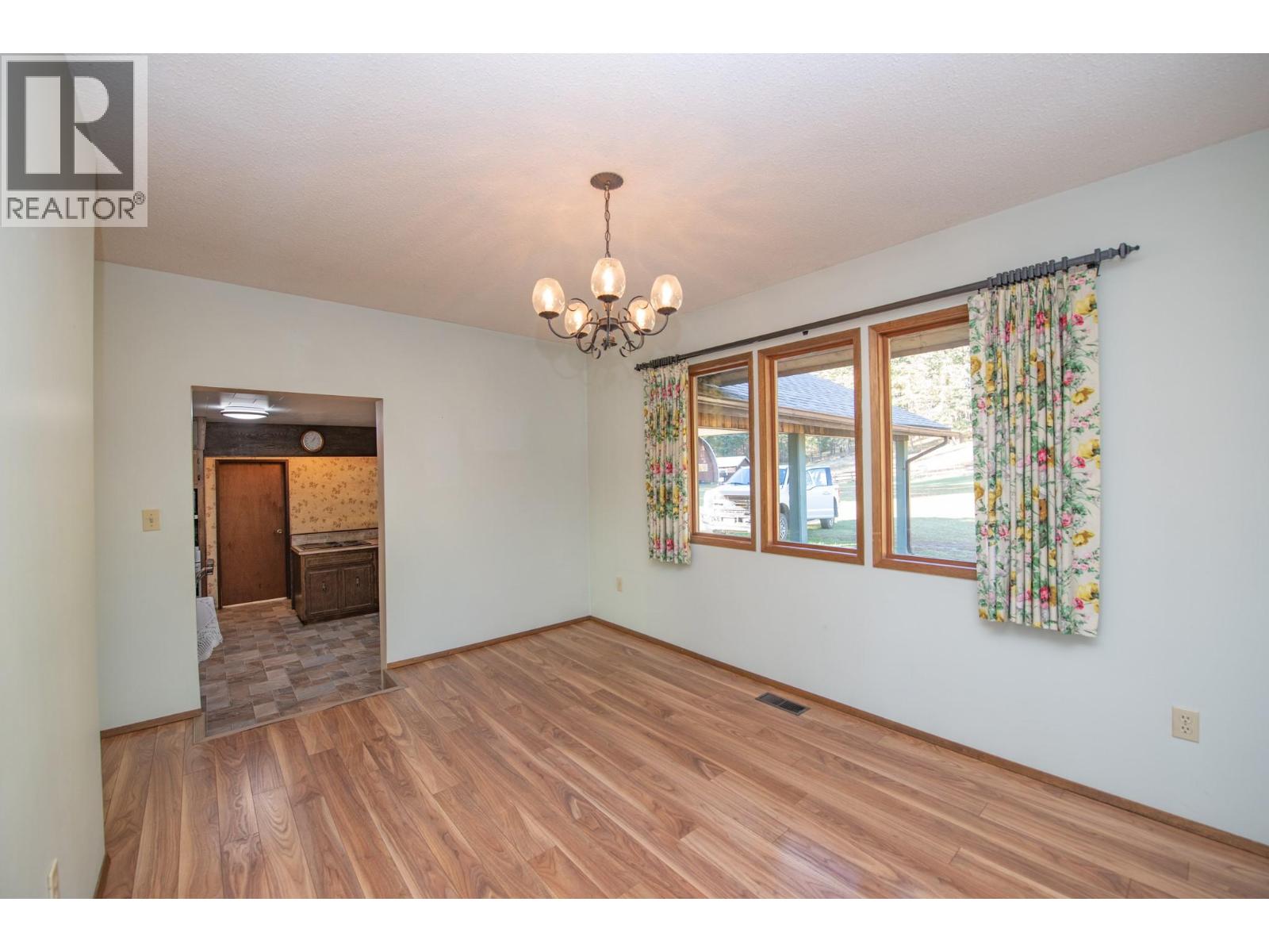 2471 6 Highway Property Photo 29
