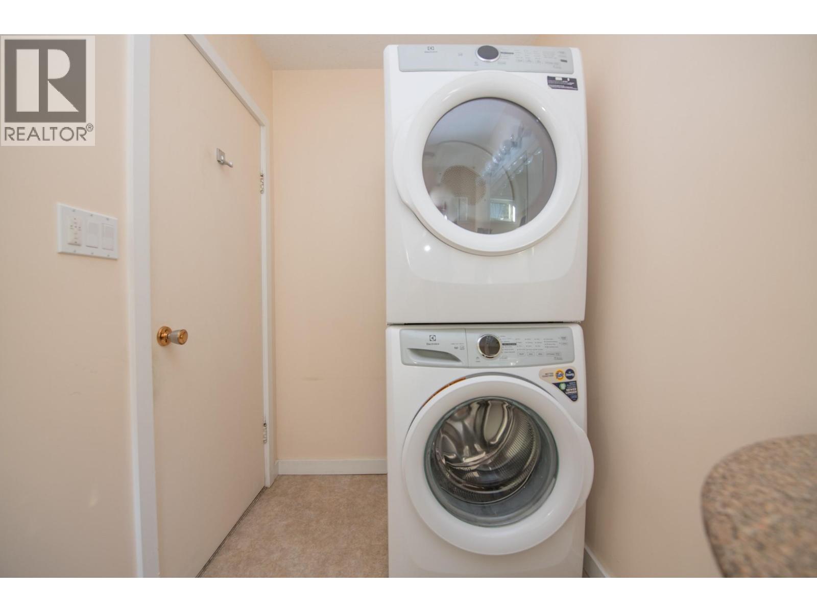 2471 6 Highway Property Photo 36