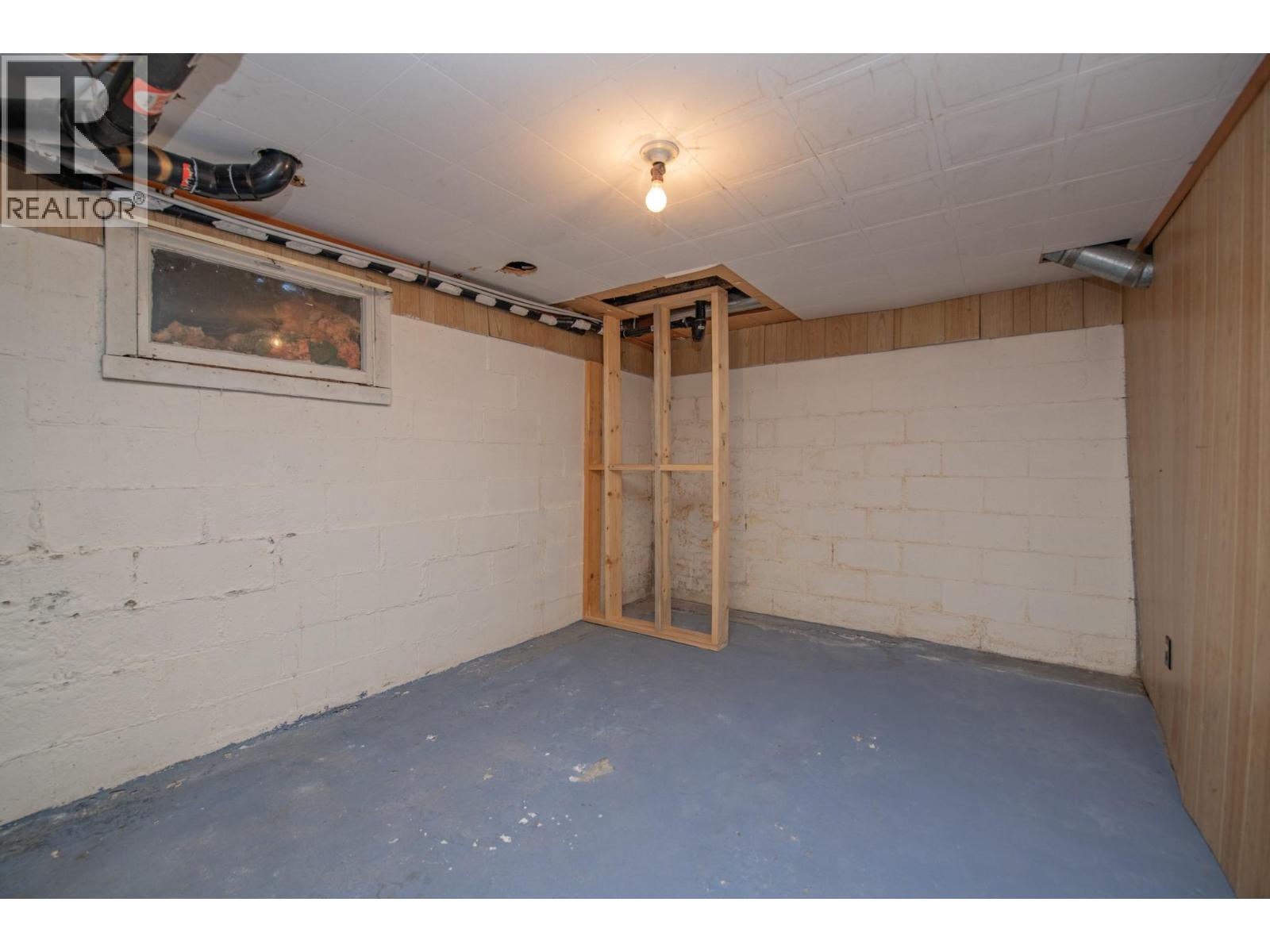 2471 6 Highway Property Photo 46