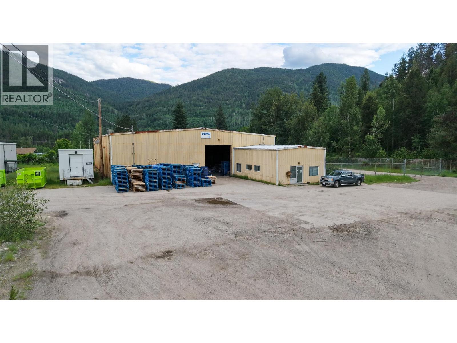 1795 Homegoods Road Property Photo 1