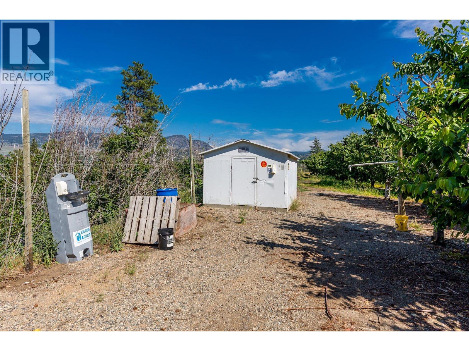 2775 Dunster Road Property Photo 19