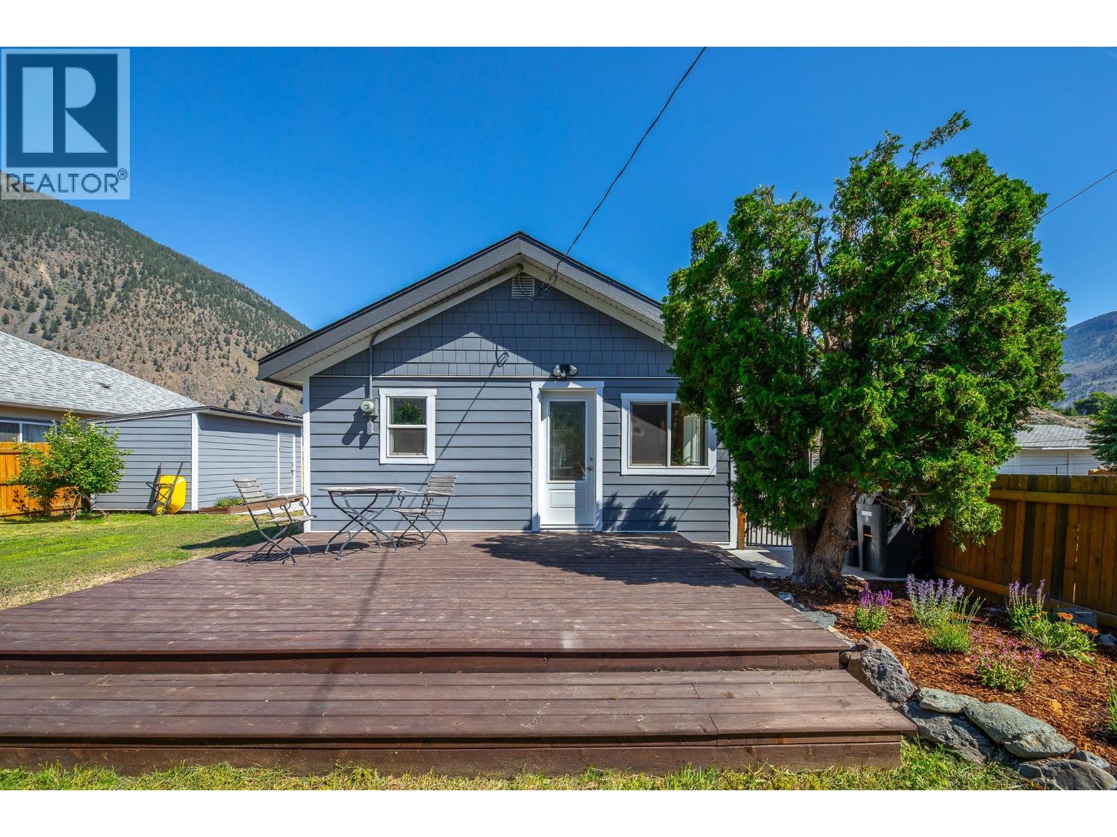430 6th Avenue Property Photo 1