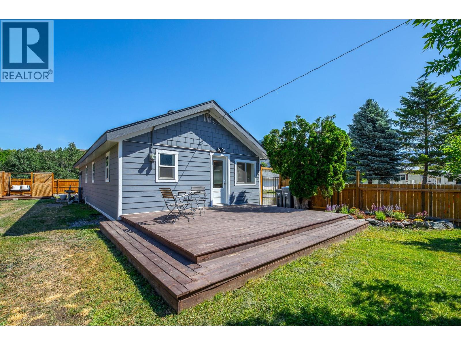 430 6th Avenue Property Photo 3
