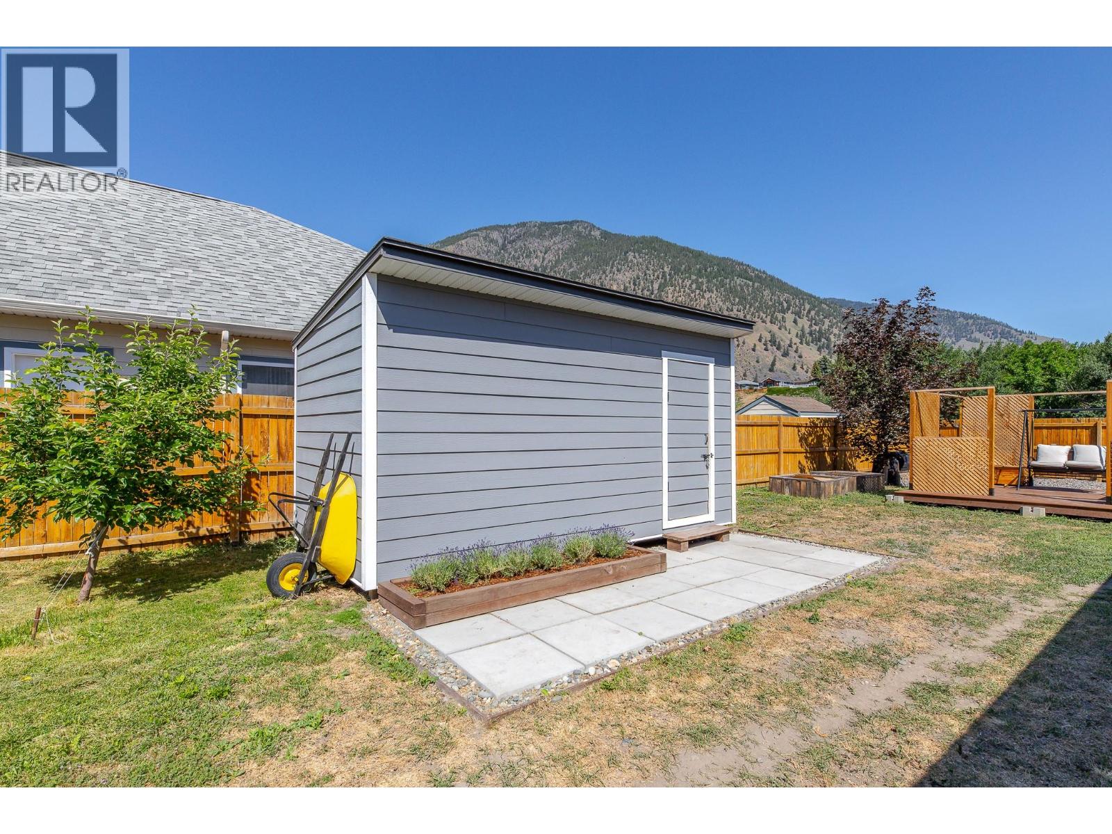 430 6th Avenue Property Photo 28