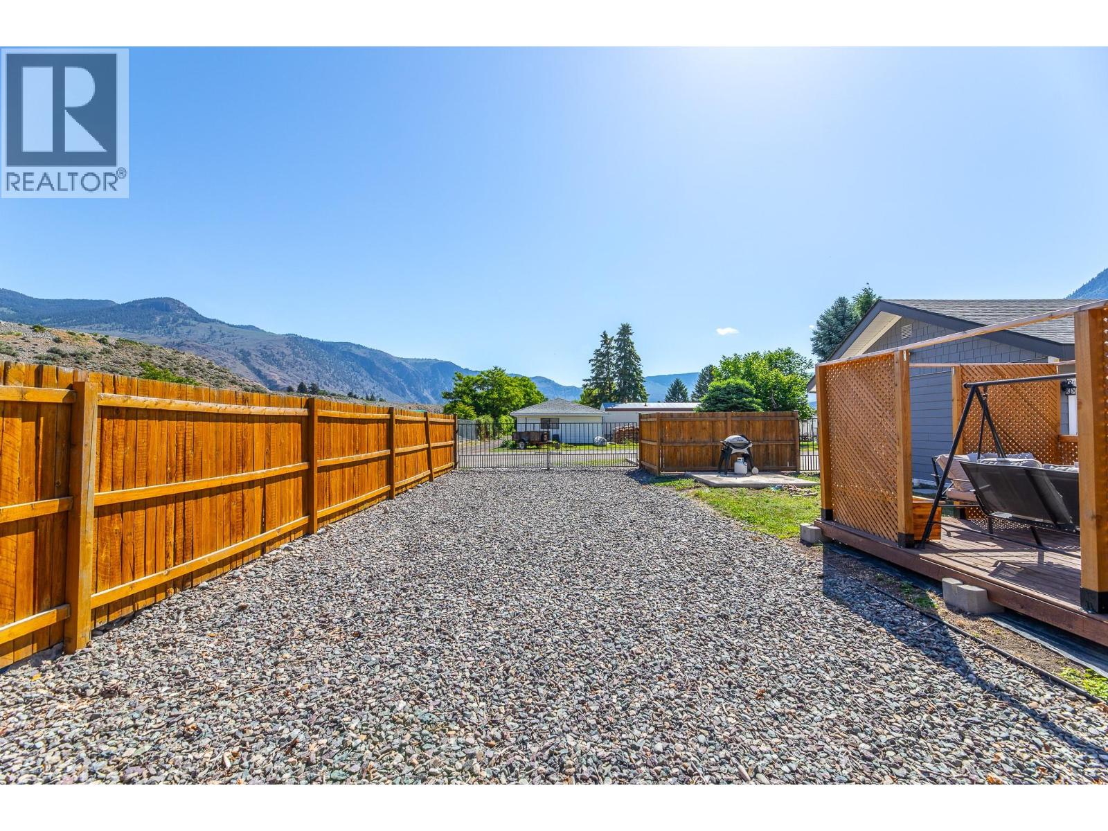 430 6th Avenue Property Photo 35