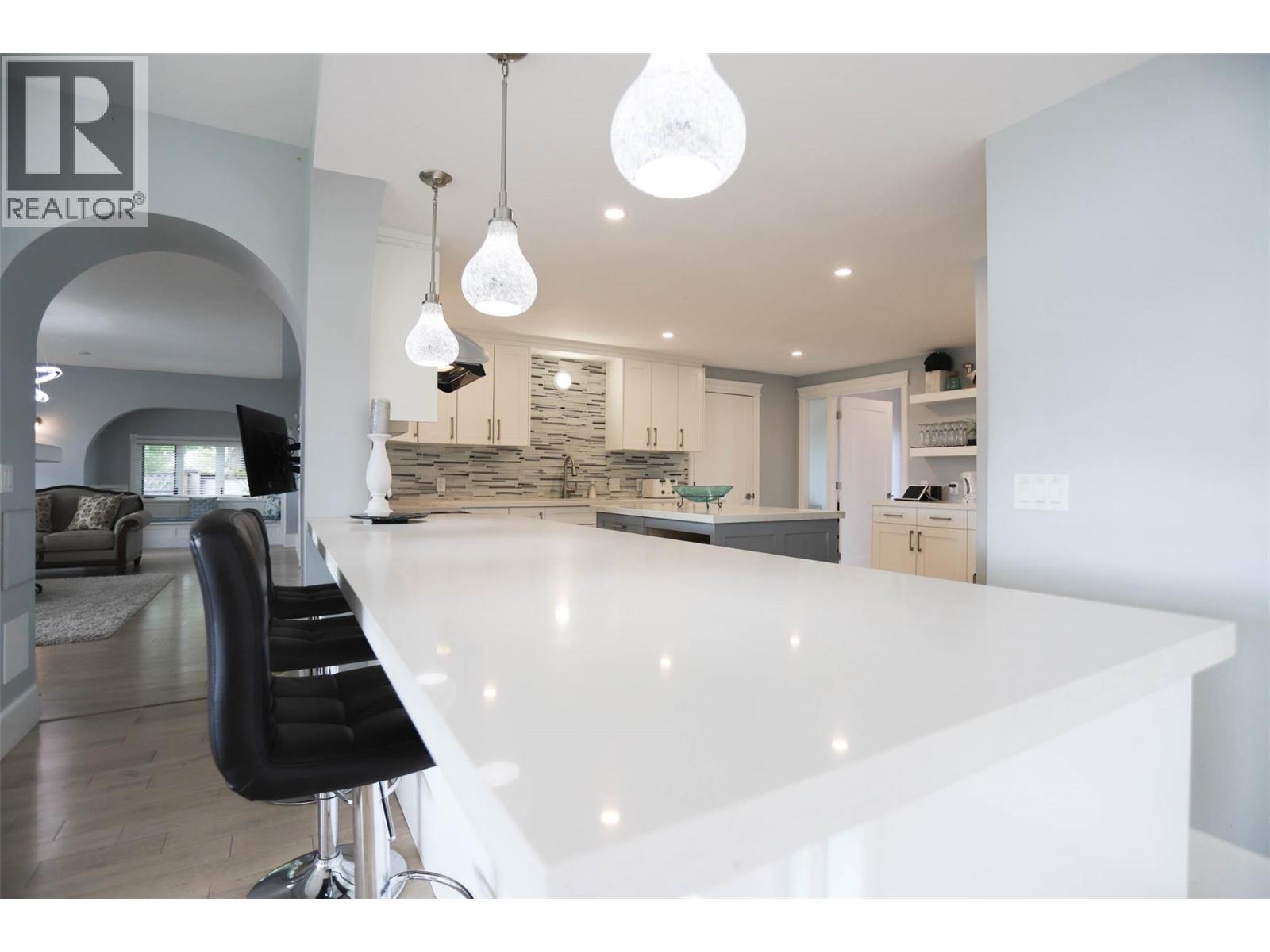 124 Mctavish Avenue Property Photo 19