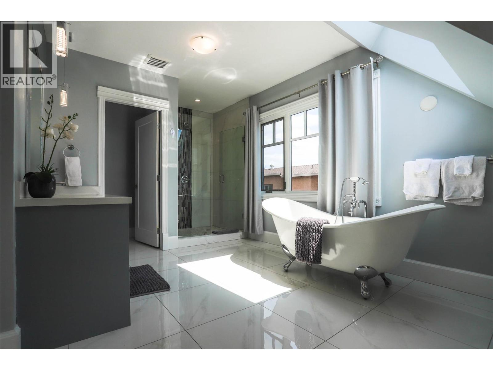 124 Mctavish Avenue Property Photo 31