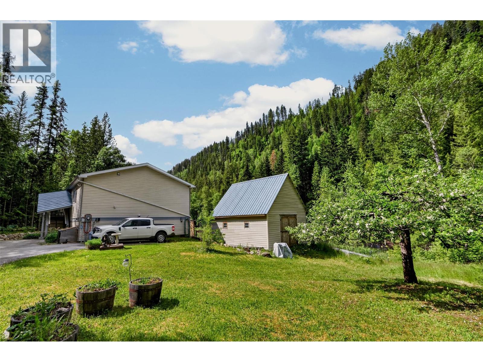 4761 Highway 31 Property Photo 12