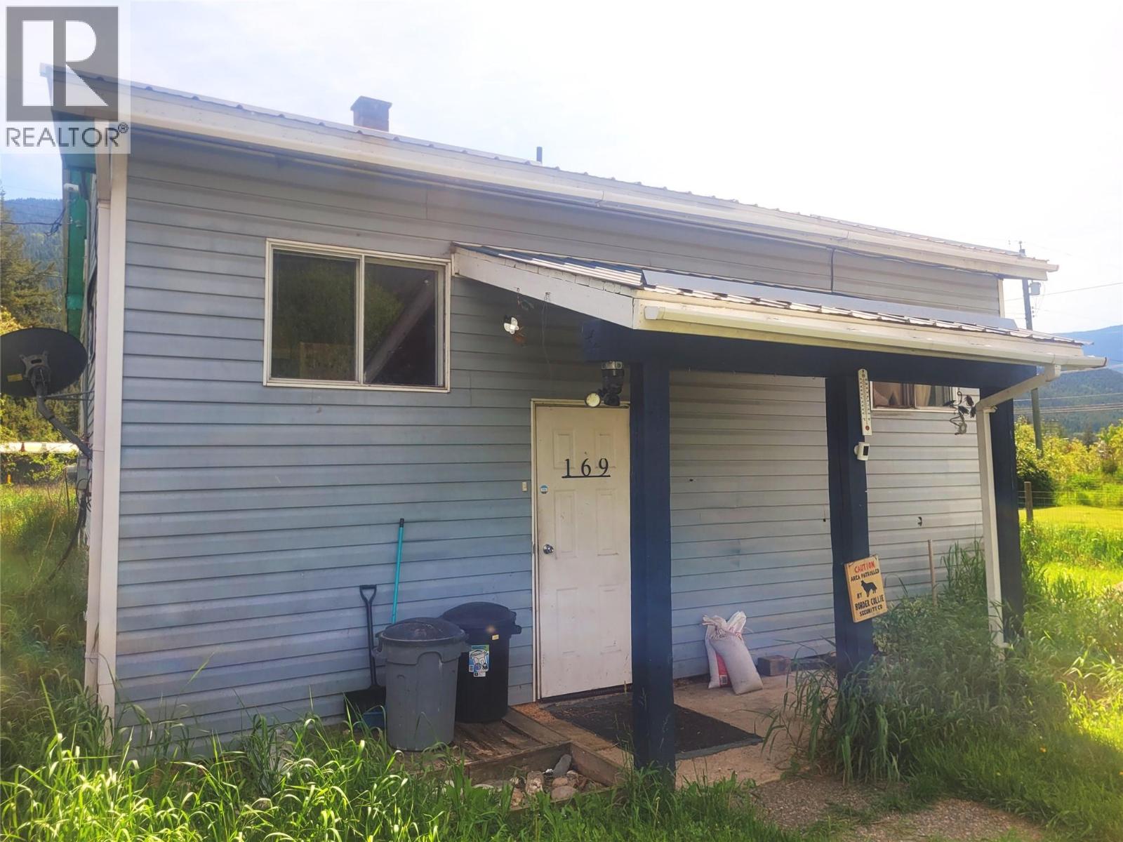169 Wood Road Property Photo 3