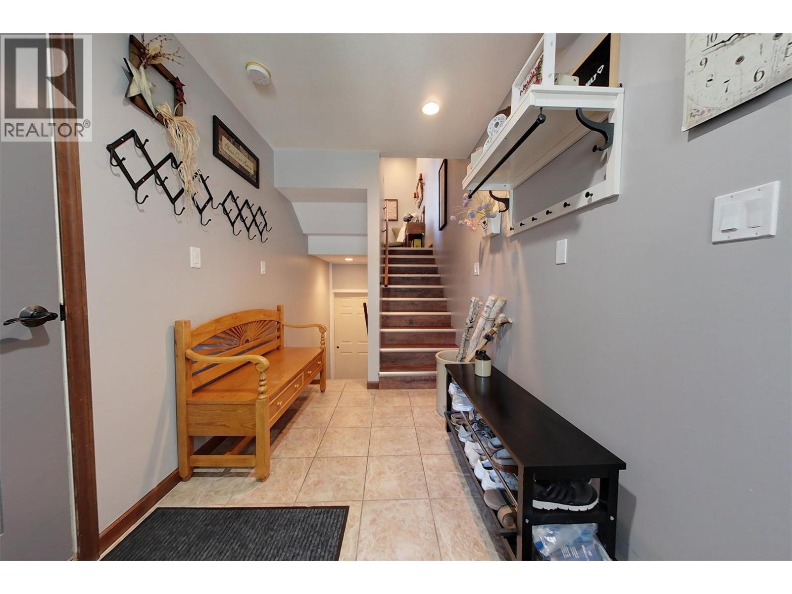 1840 Kelowna Crescent Unit# 3 Property Photo 2