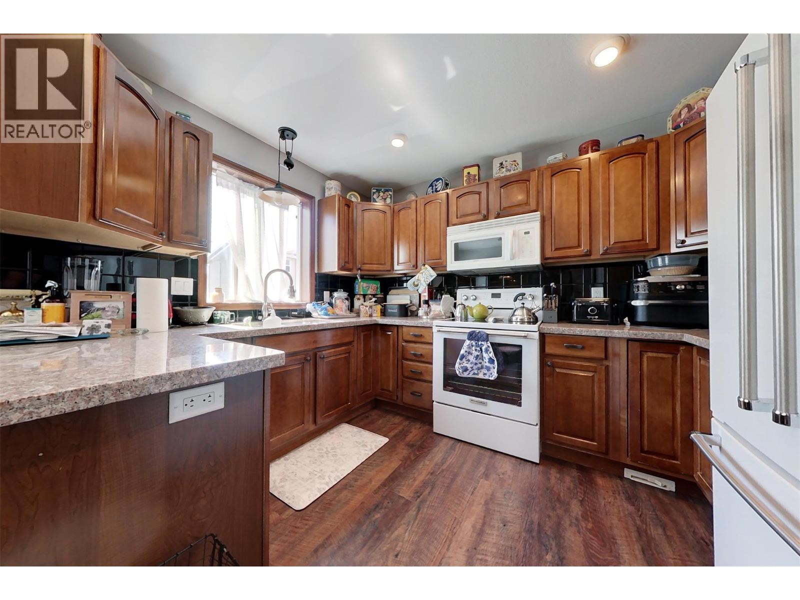 1840 Kelowna Crescent Unit# 3 Property Photo 6
