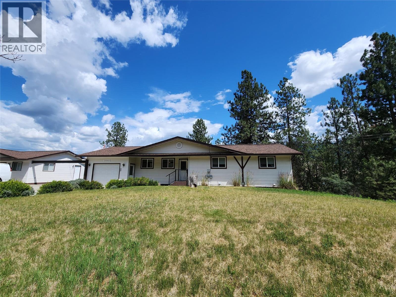 5440 41 Highway Property Photo 2