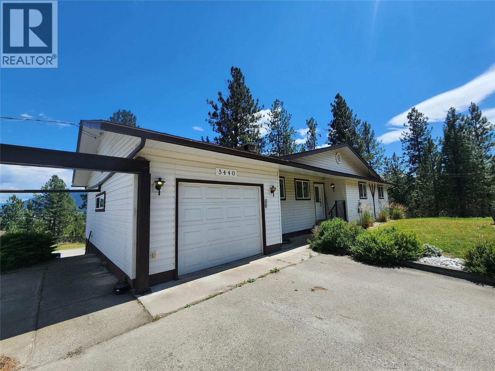5440 41 Highway Property Photo 3