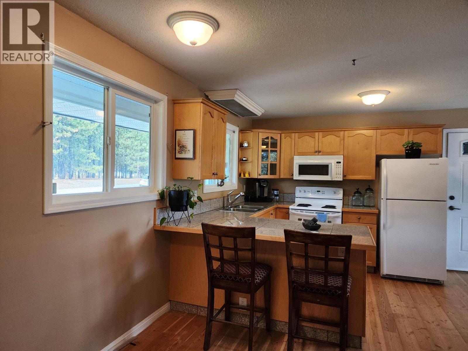 5440 41 Highway Property Photo 16