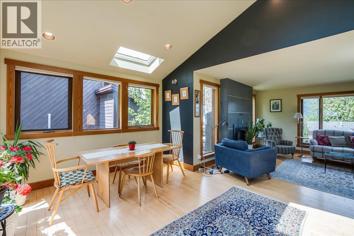 1001 Gilker Street Property Photo 8