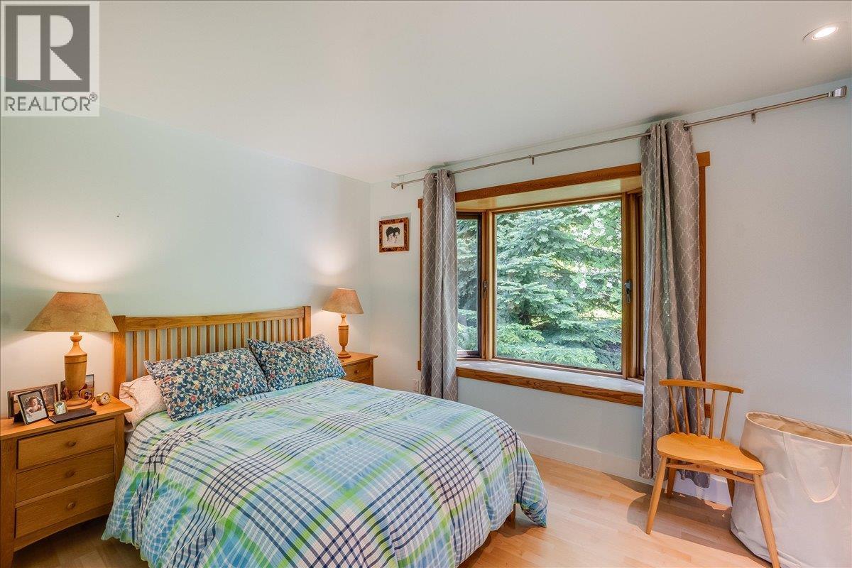 1001 Gilker Street Property Photo 17