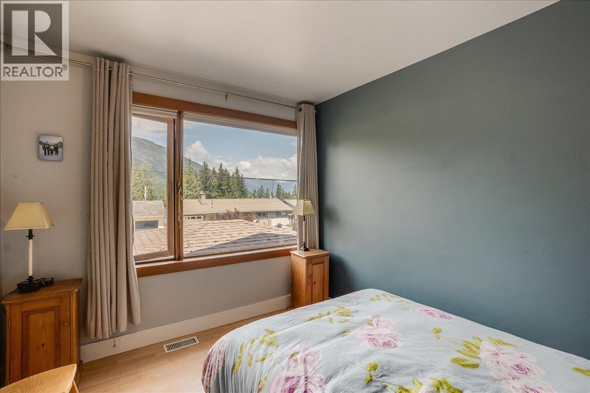 1001 Gilker Street Property Photo 19