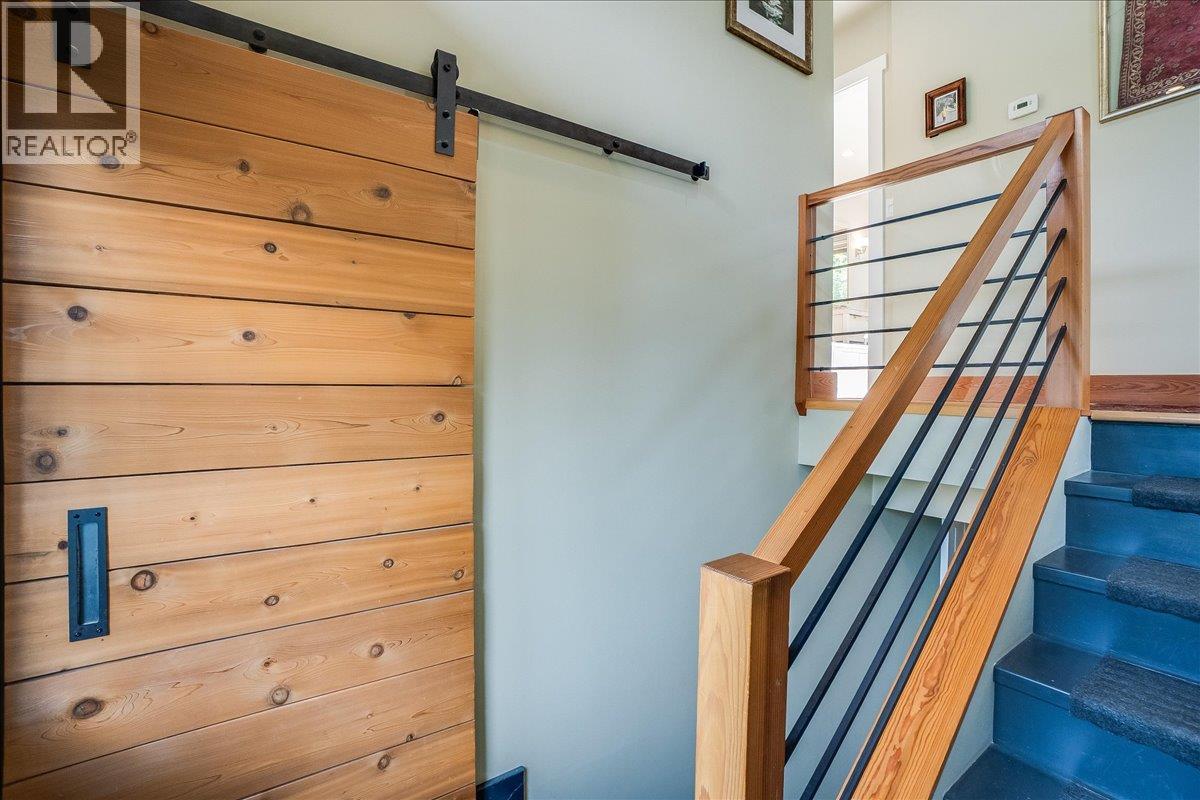 1001 Gilker Street Property Photo 27