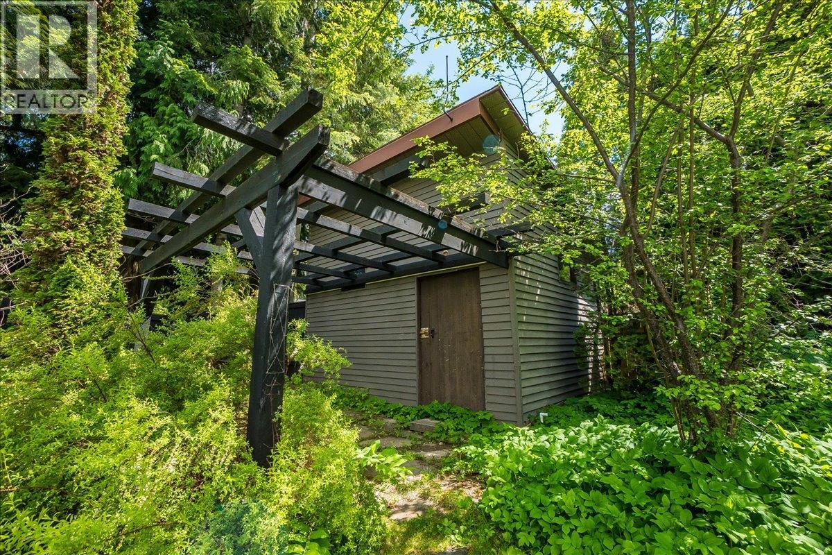 1001 Gilker Street Property Photo 49