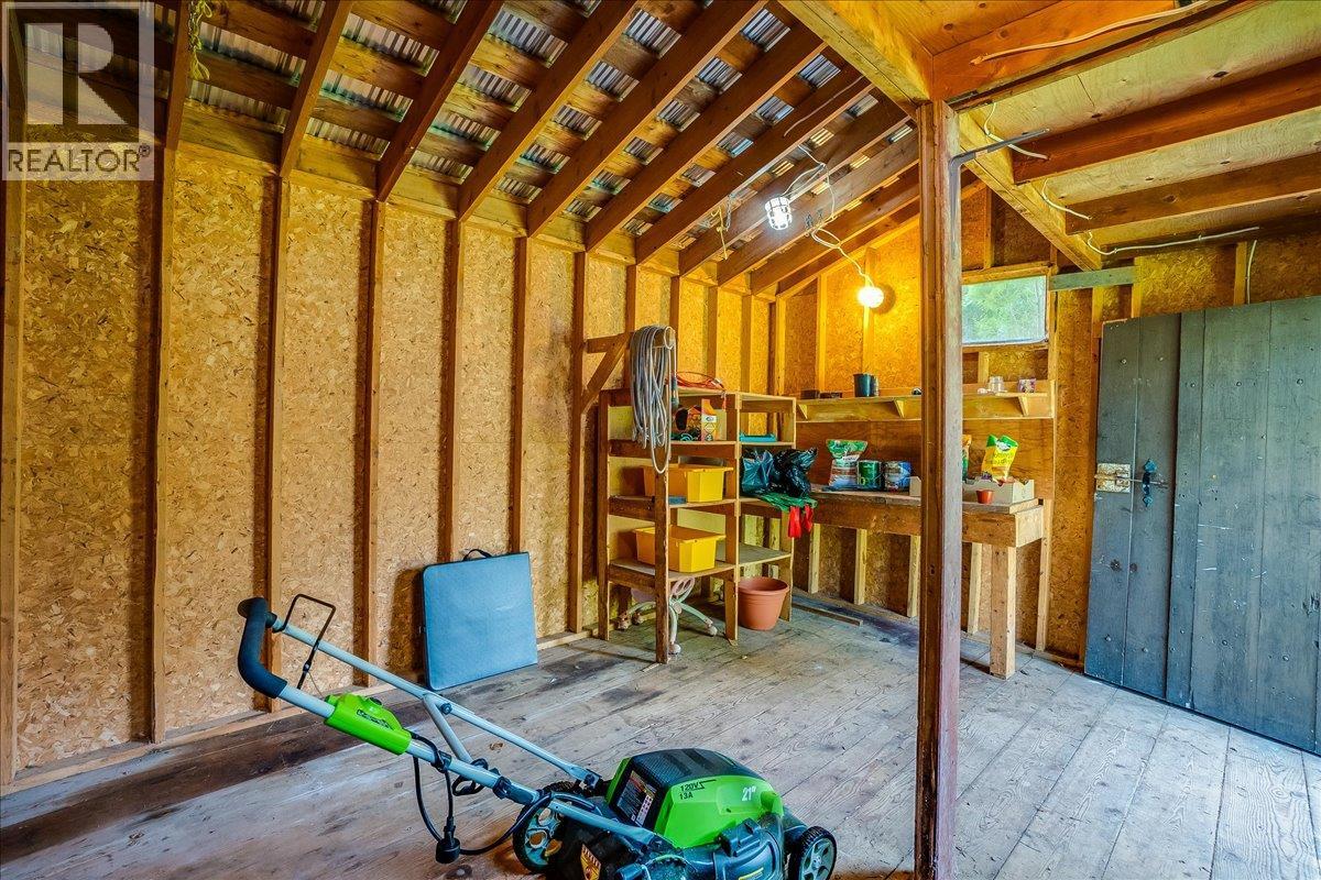 1001 Gilker Street Property Photo 50