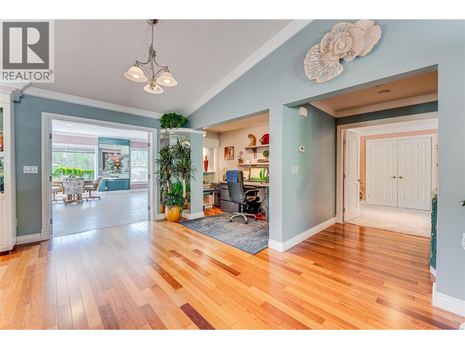 39 Ladyslipper Road Property Photo 15