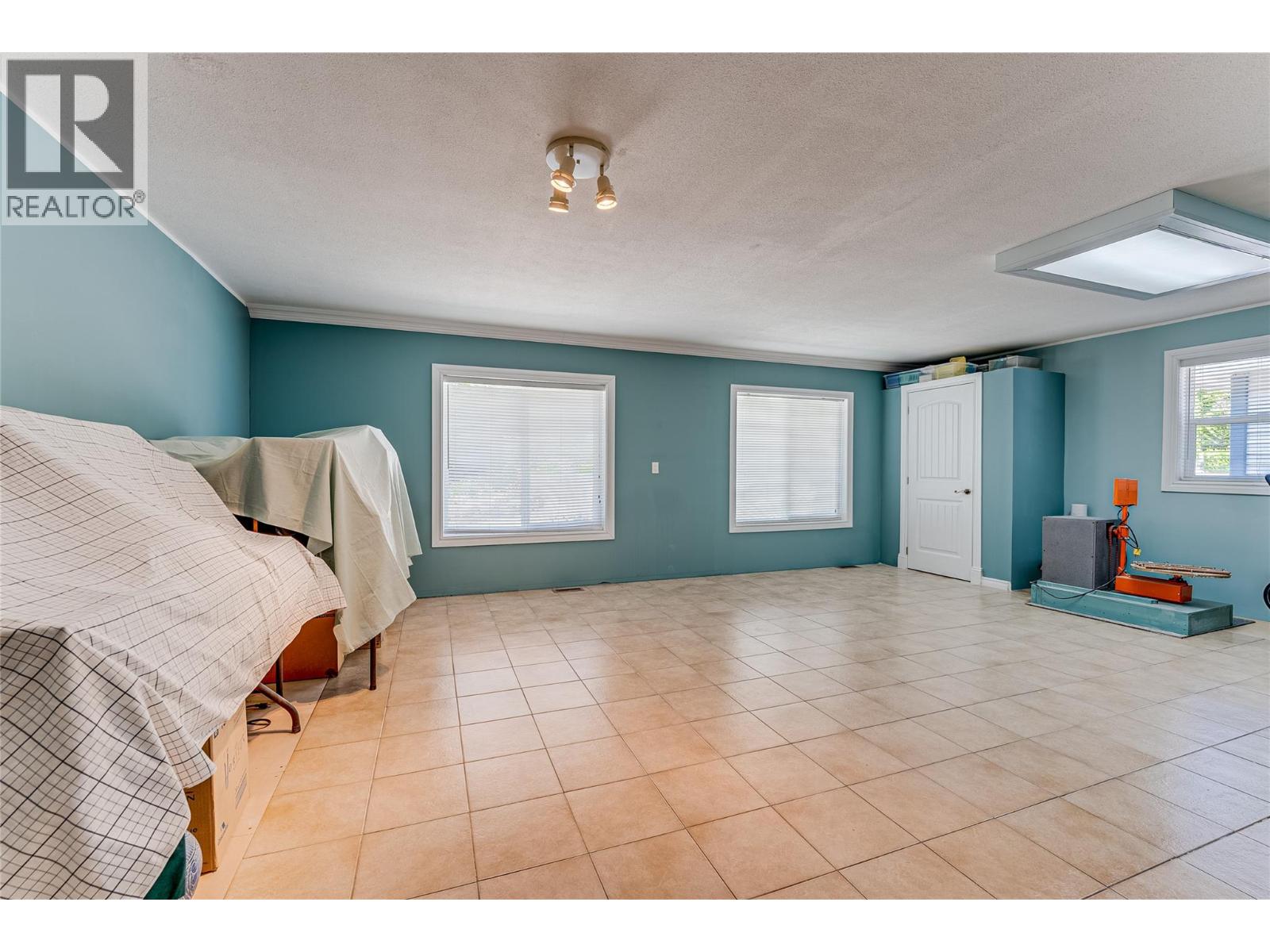 39 Ladyslipper Road Property Photo 41