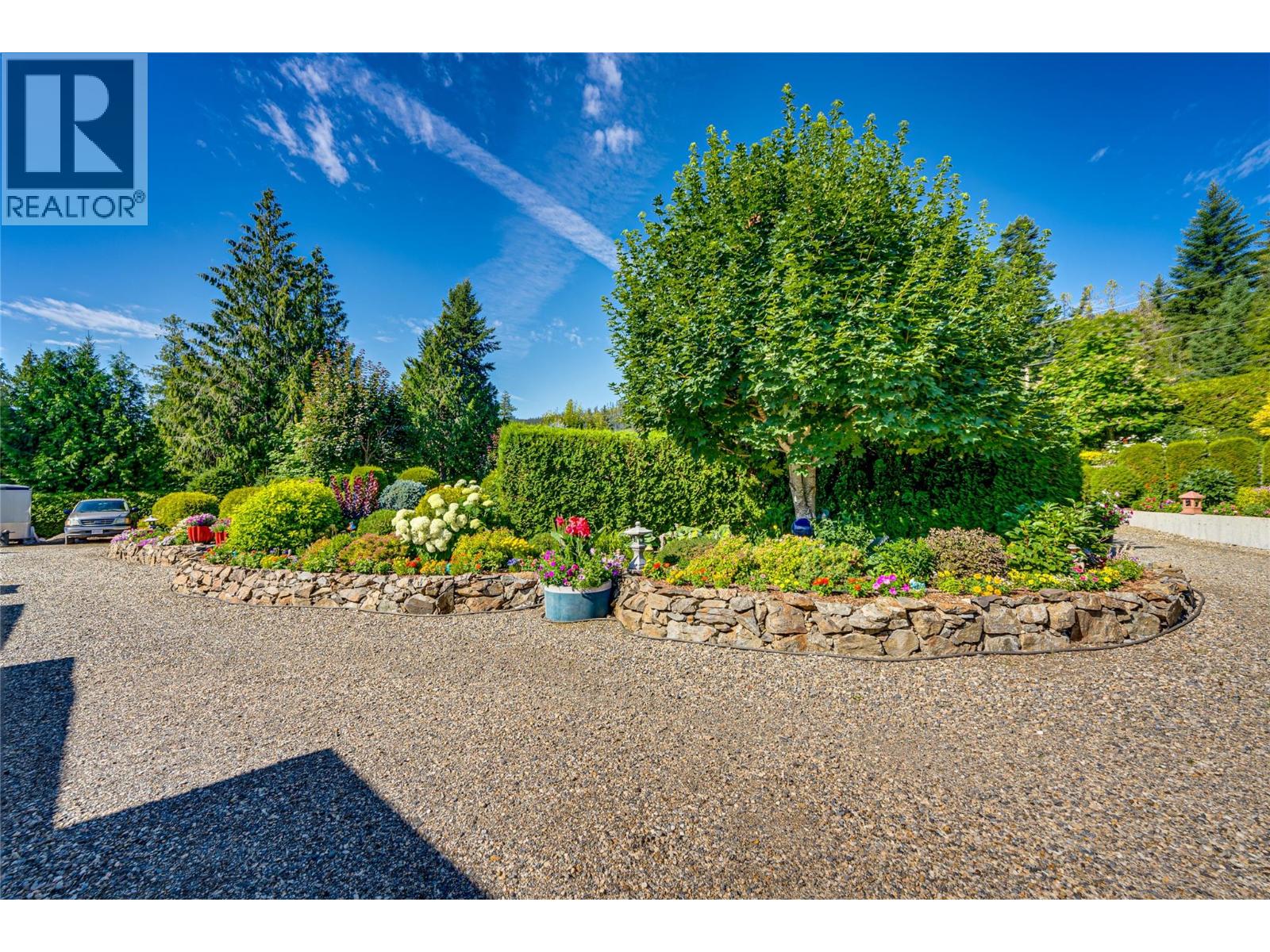 39 Ladyslipper Road Property Photo 51