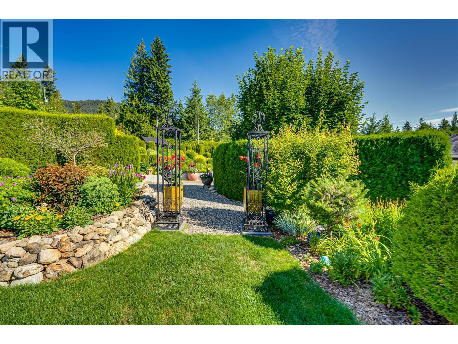 39 Ladyslipper Road Property Photo 54