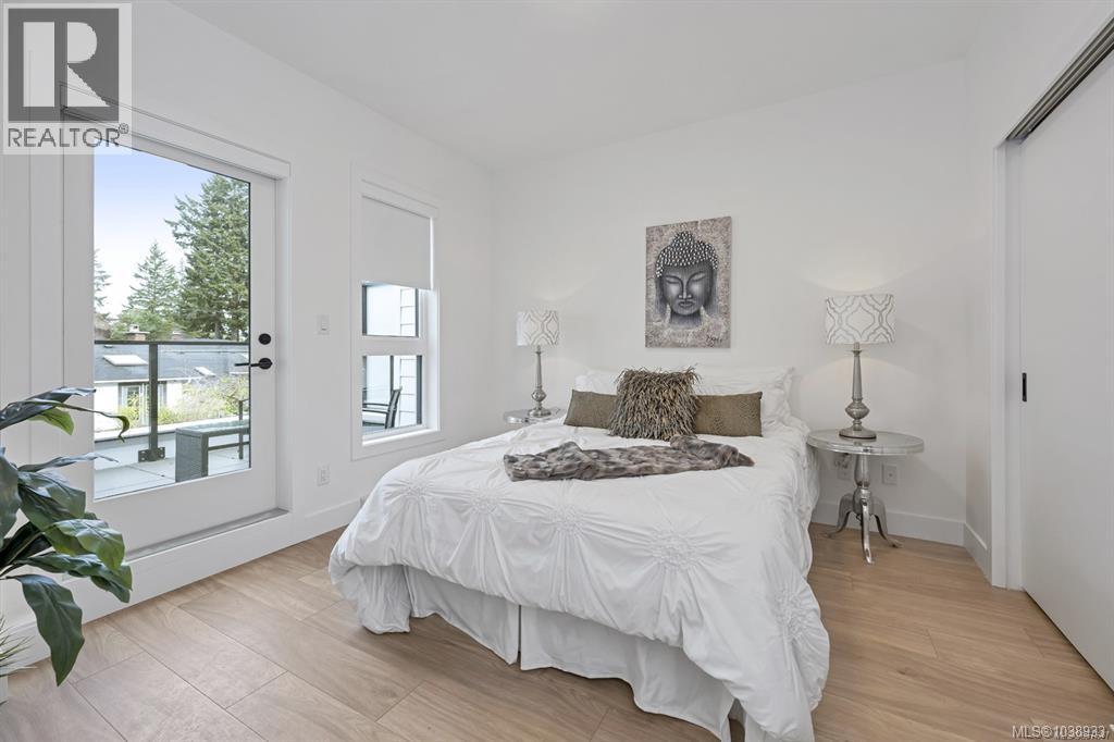 10 2330 Sooke Rd Property Photo 10