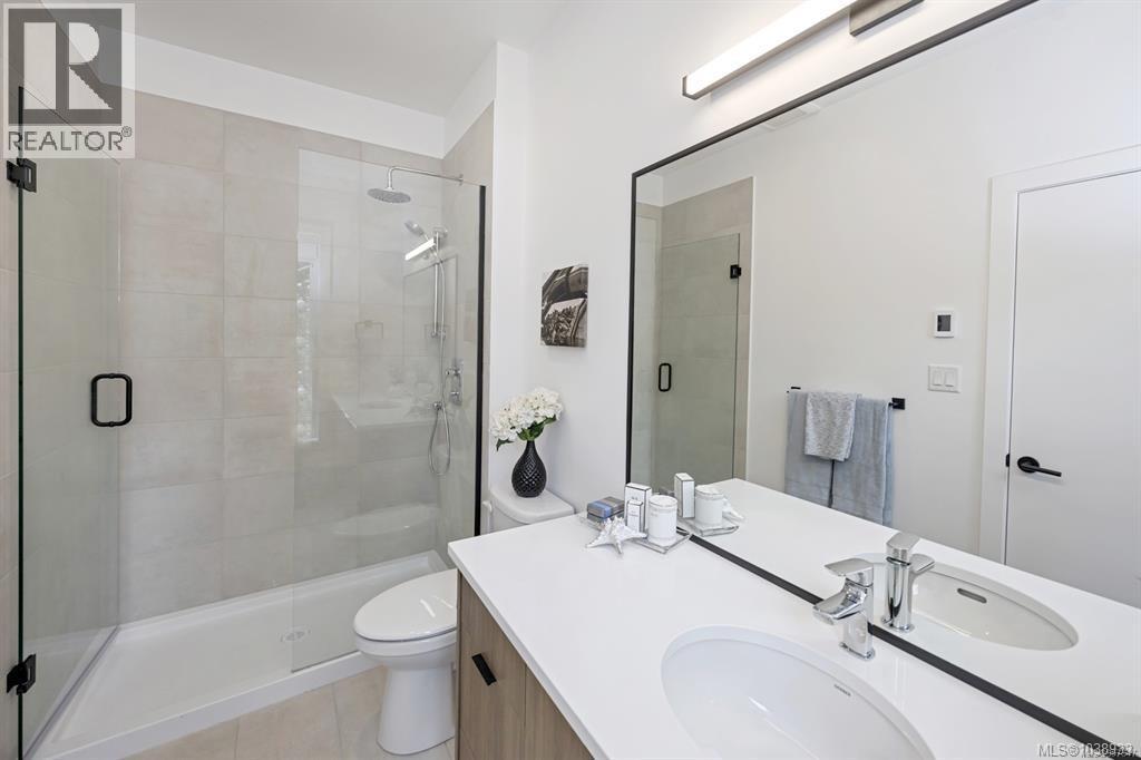 10 2330 Sooke Rd Property Photo 18