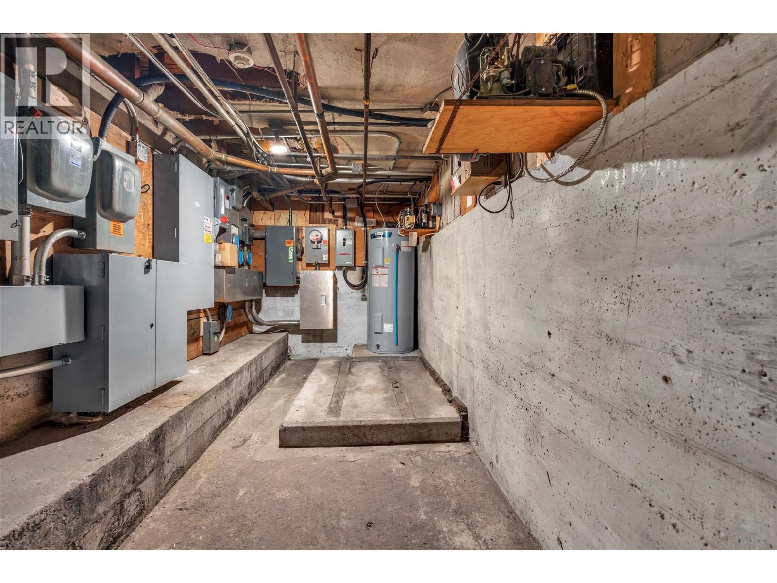 333 Main Street Property Photo 25
