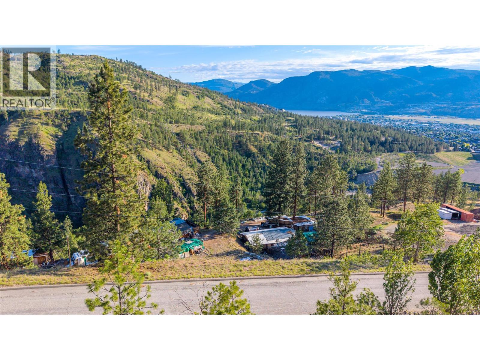 158 Saliken Drive Property Photo 3