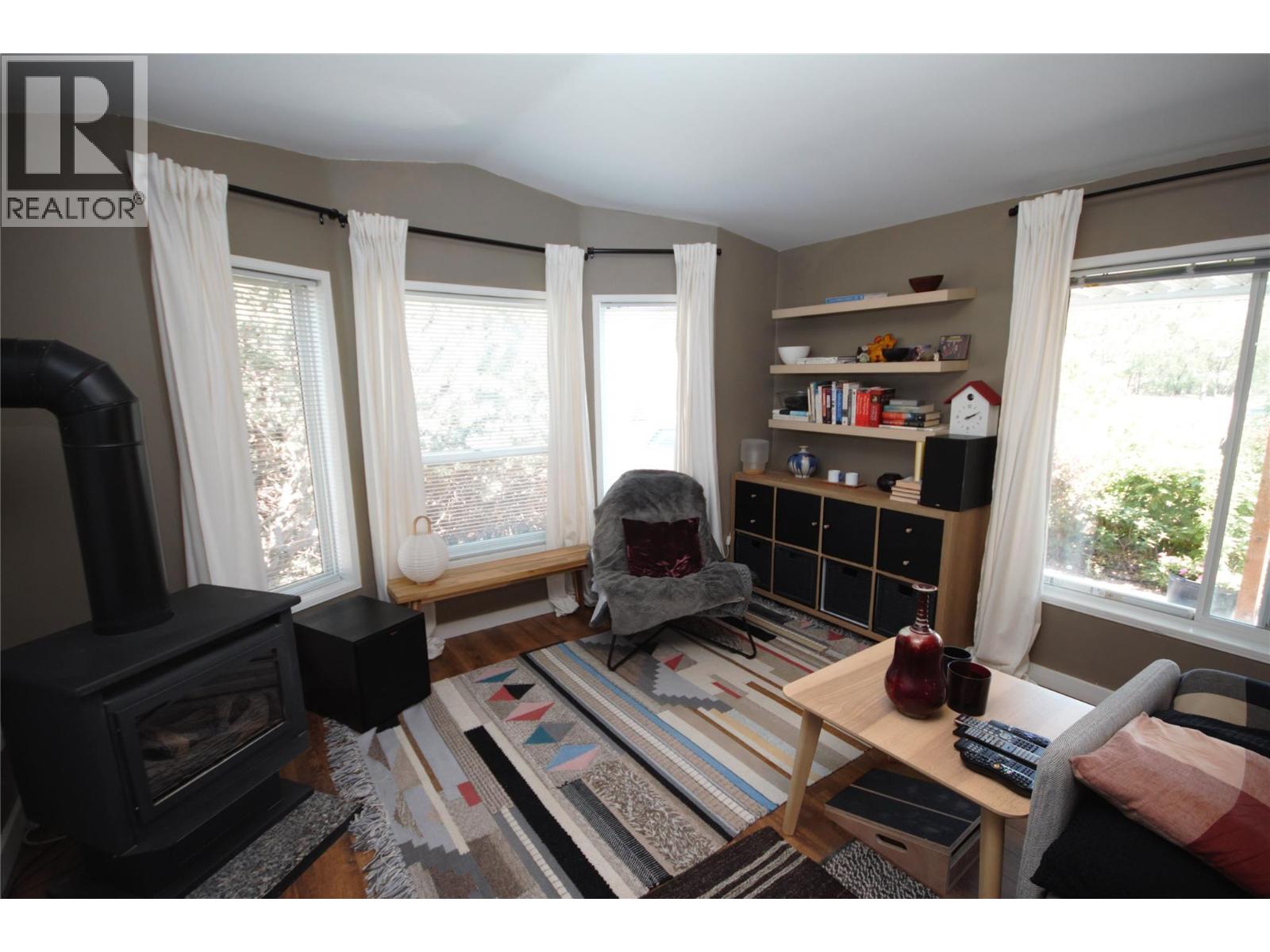 8598 Highway 97 Unit# 40 Property Photo 6