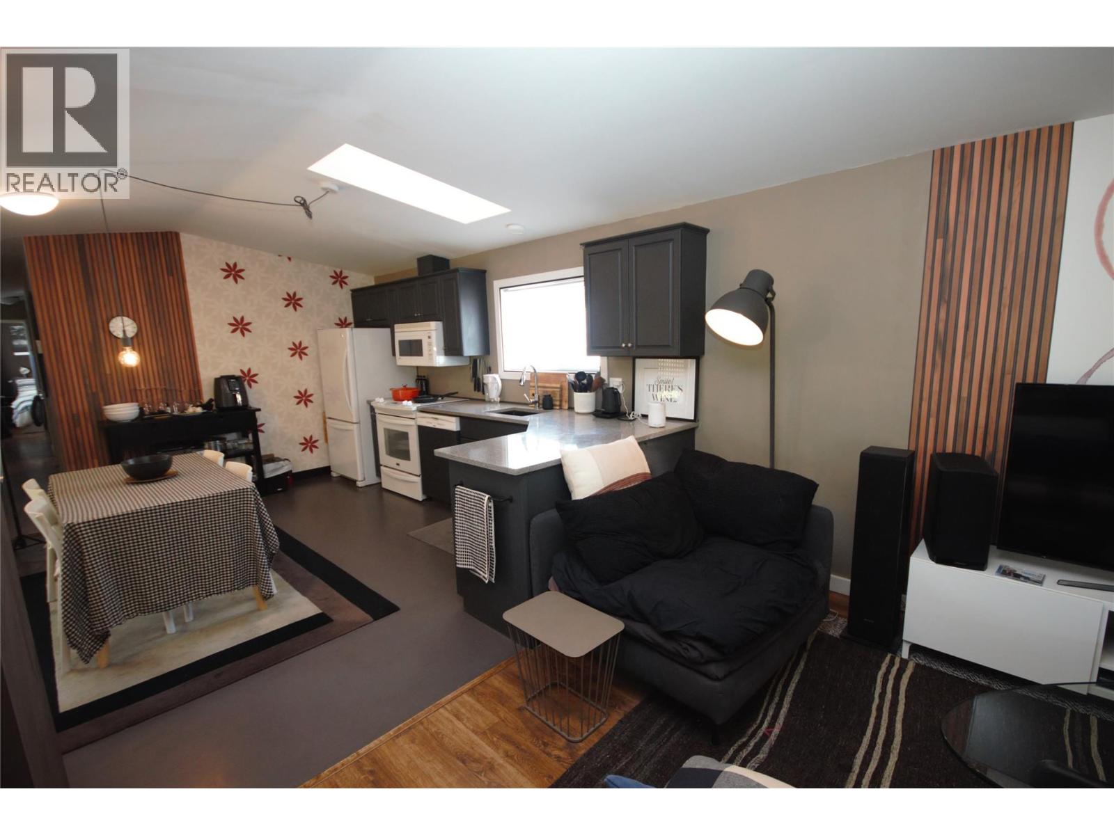 8598 Highway 97 Unit# 40 Property Photo 12