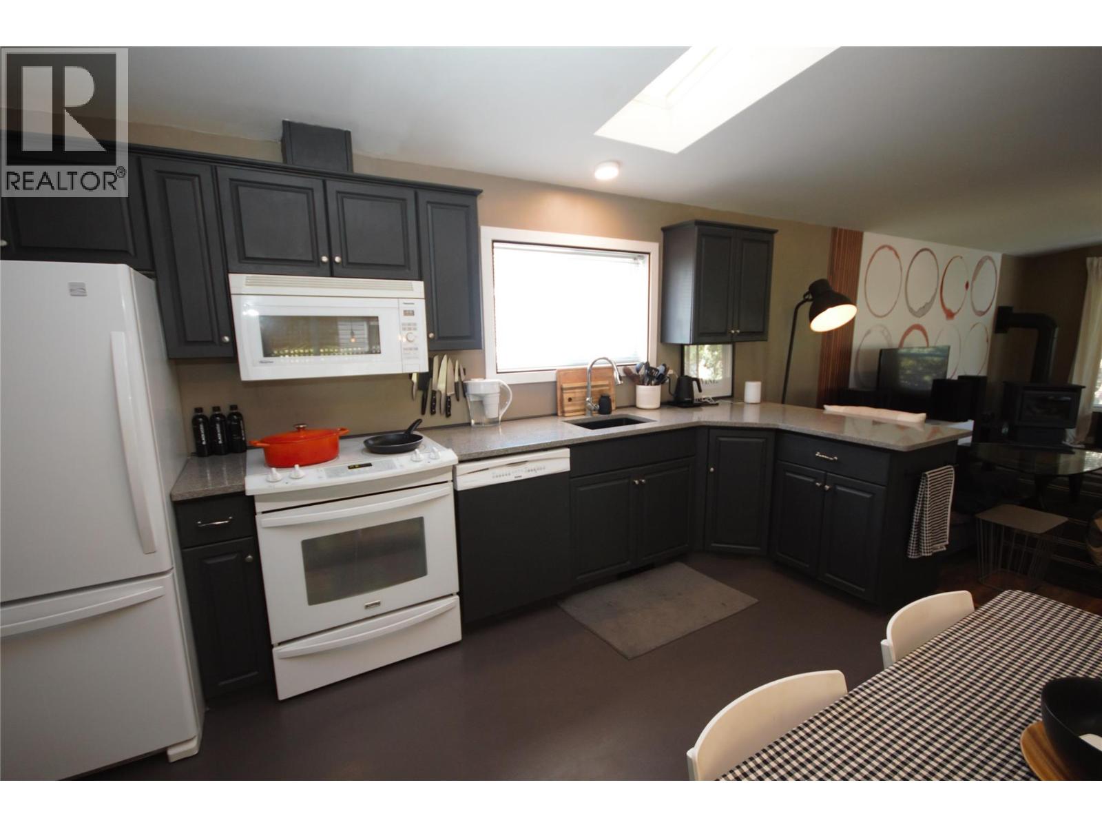 8598 Highway 97 Unit# 40 Property Photo 15